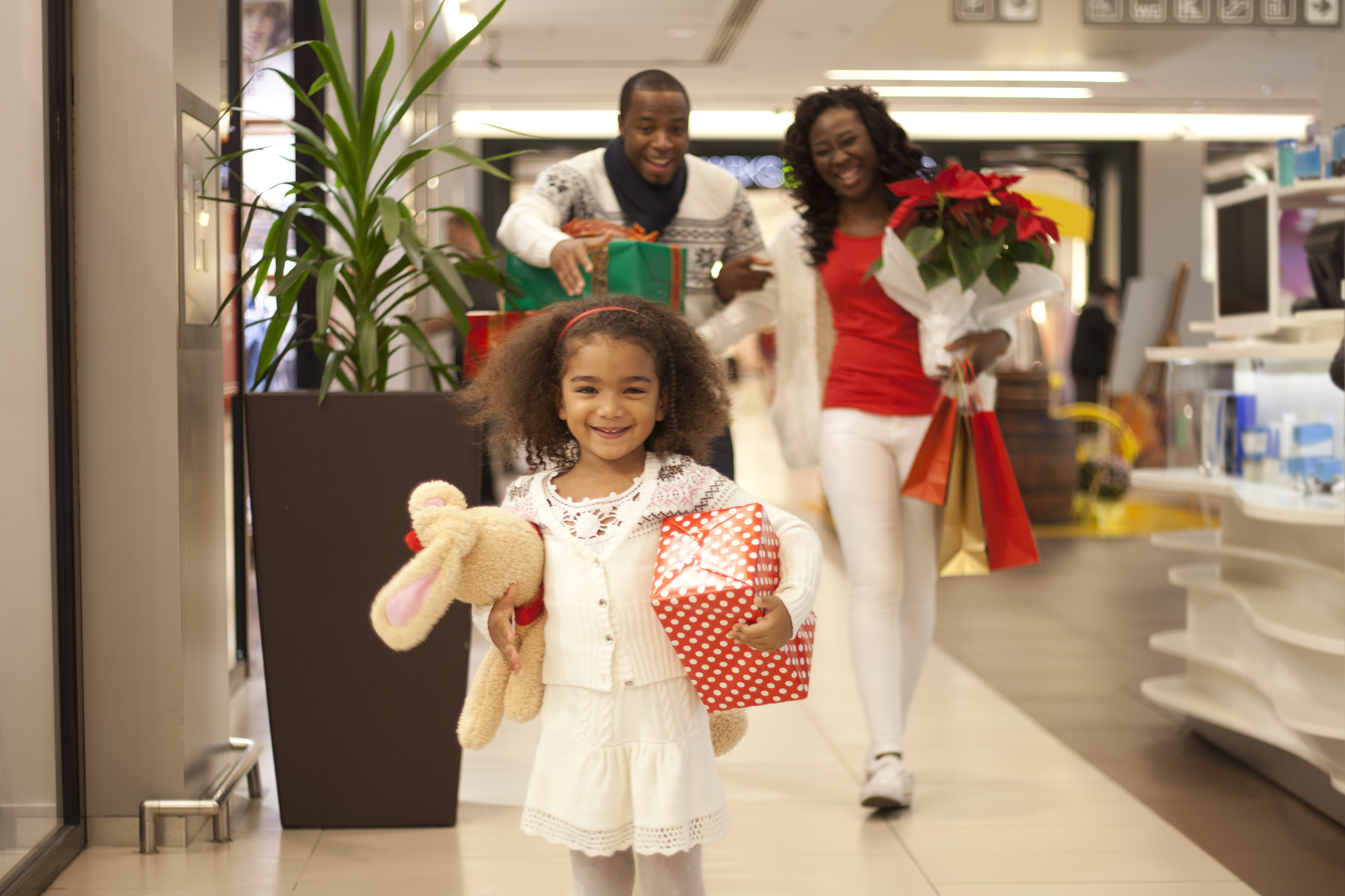 Family in Christmas shopping