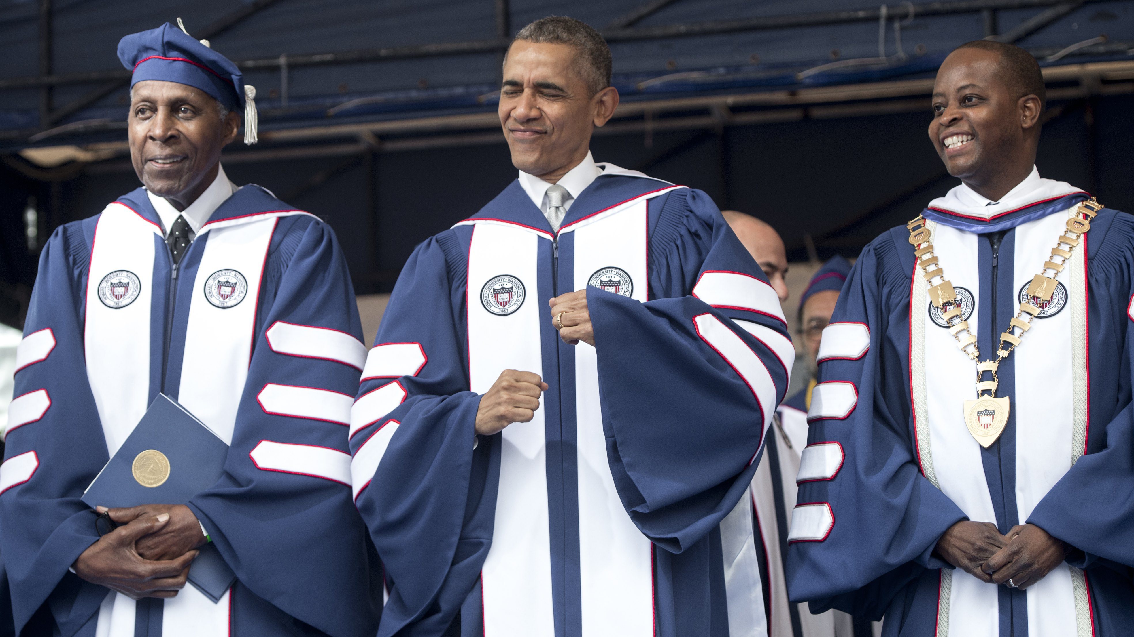 US-POLITICS-OBAMA-COMMENCEMENT-government