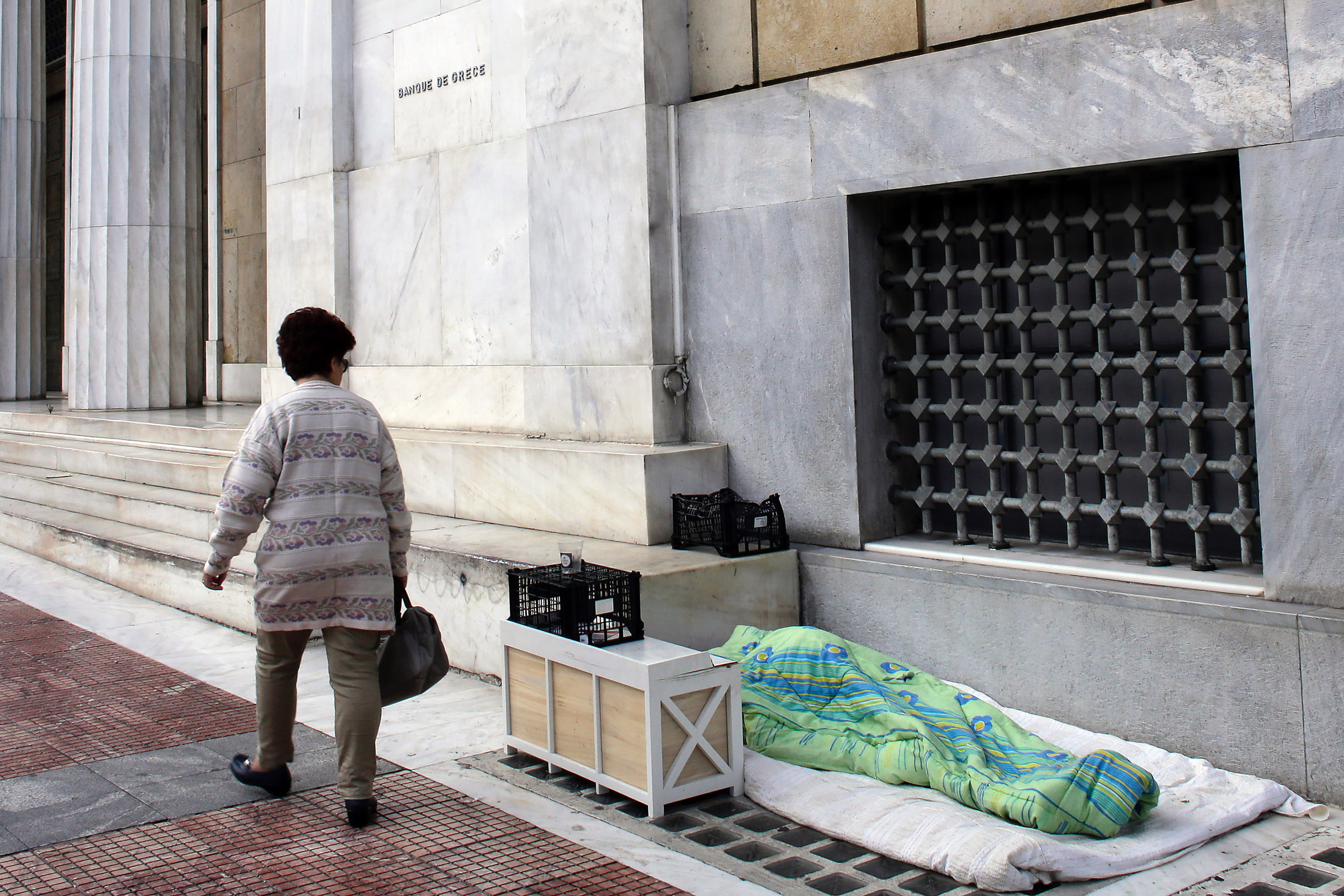 Life In Greece As Third EU Bailout Is Being Negotiated
