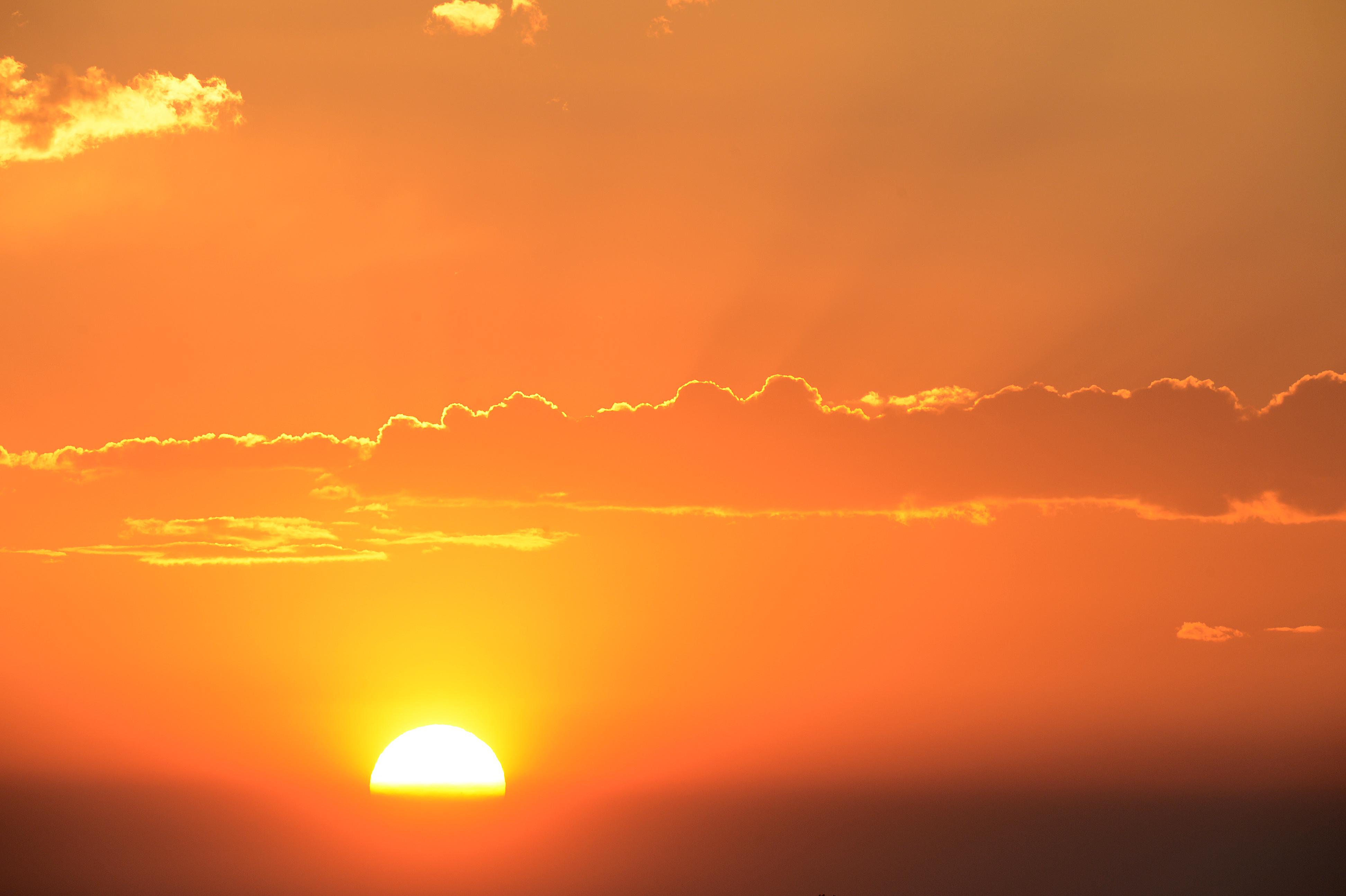 Smoke from the Waldo Canyon Fire creates