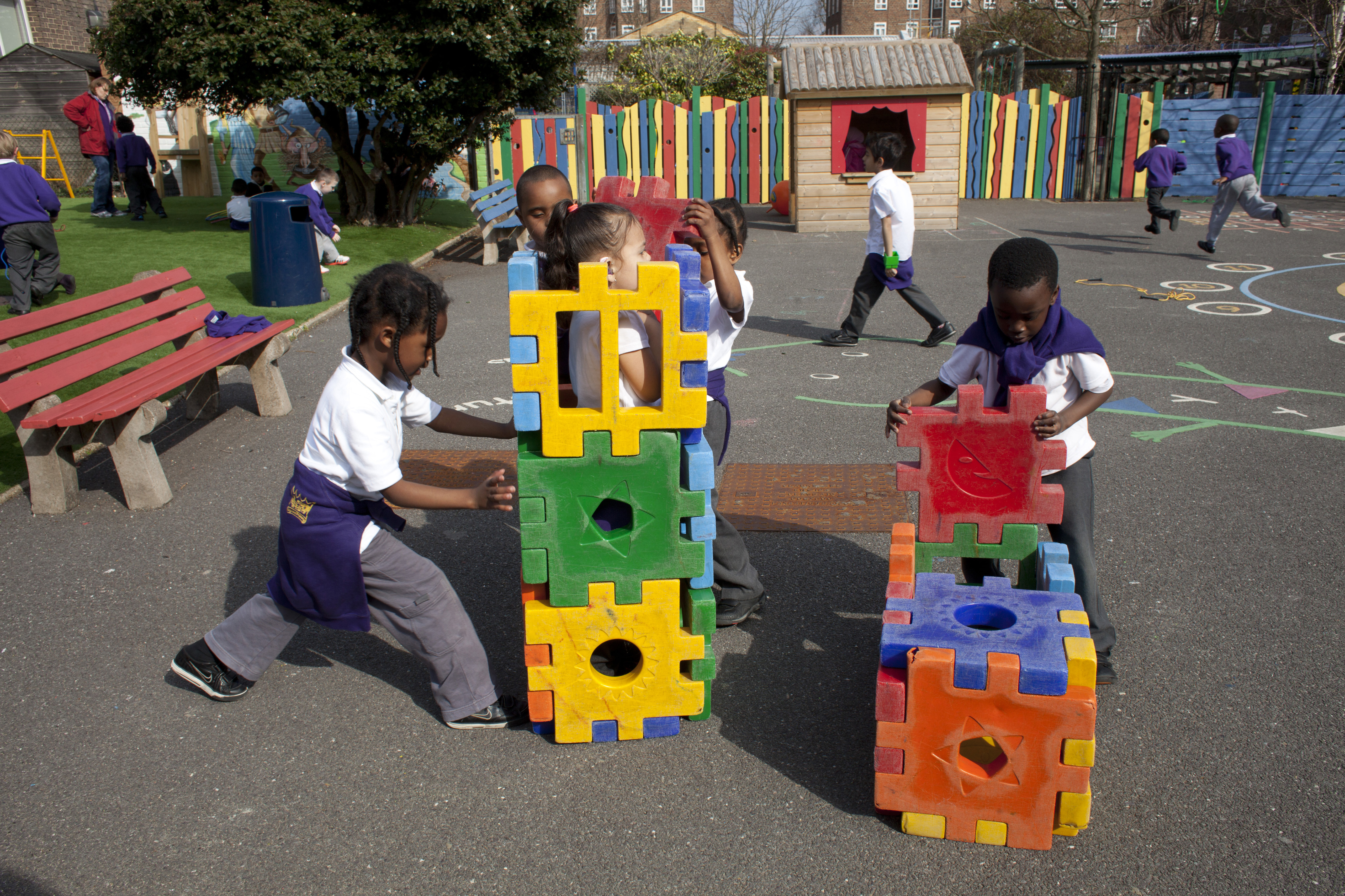 UK - The Olympic Mile - Playground fun