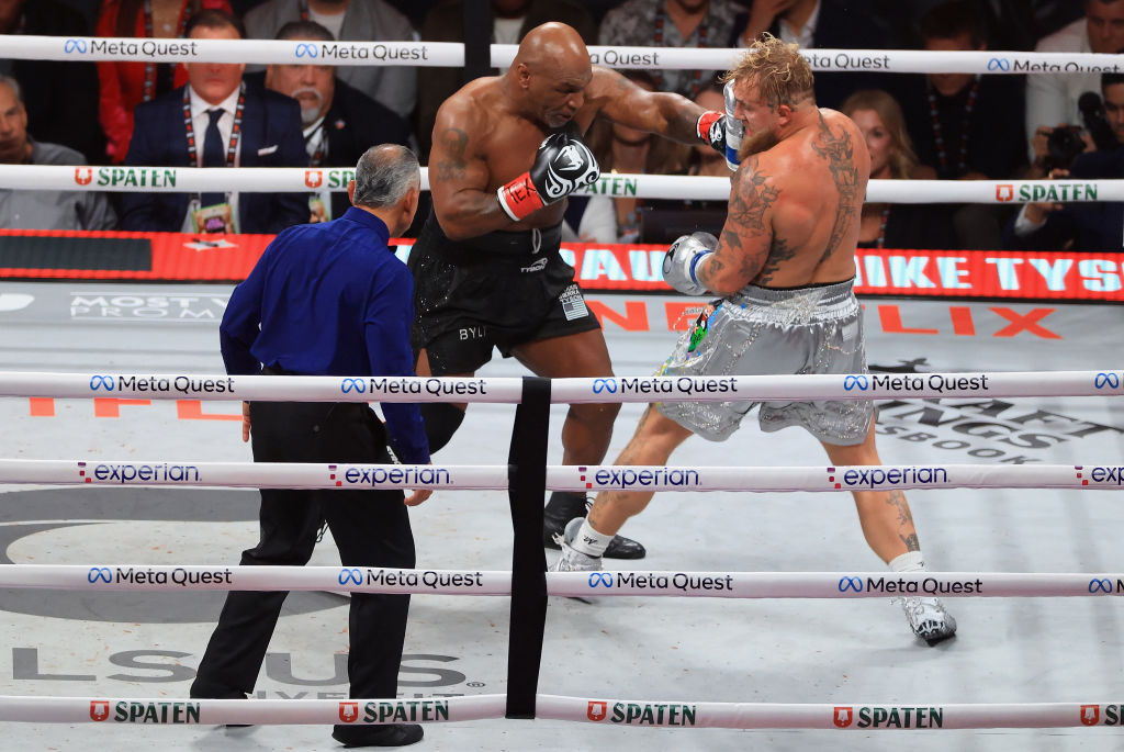 Mike Tyson v Jake Paul